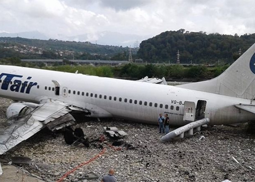 Авария Boeing 737-800 а/к UTair в Сочи