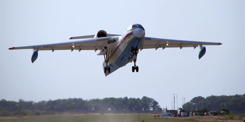 Очередной серийный Бе-200ЧС поднялся в воздух