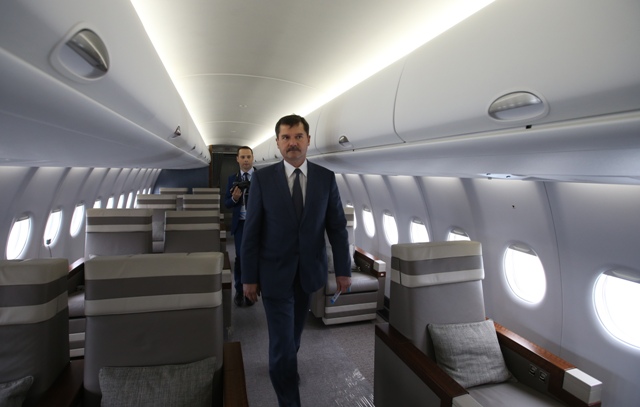 ФОТО: До RUBAE впервые долетел Sukhoi Business Jet иностранного оператора