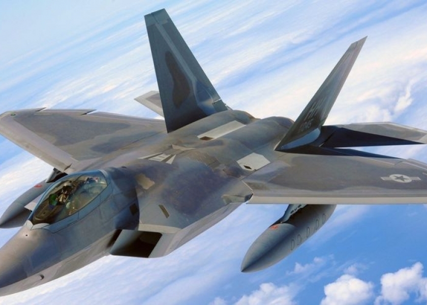 F-22 и F-35 против ЗРК С-300 — проверять эффективность не рекомендуется