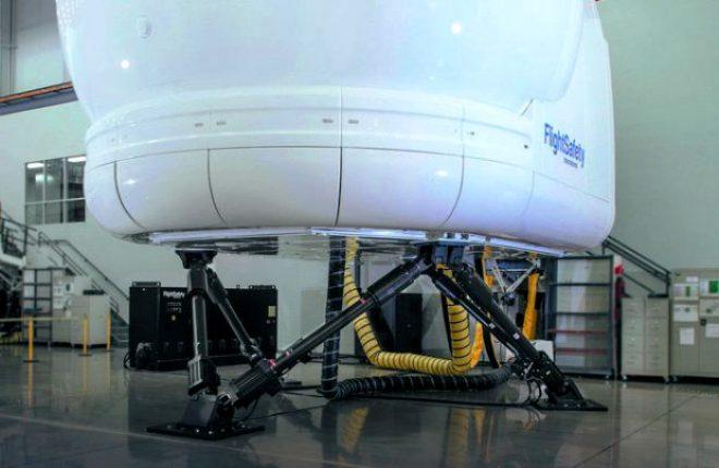 В S7 Training установили полнопилотажный тренажер для E170