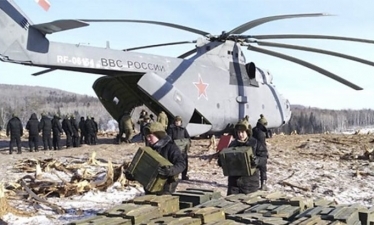 Ми-26 доставил 20-тонный бульдозер в район обвала горных пород