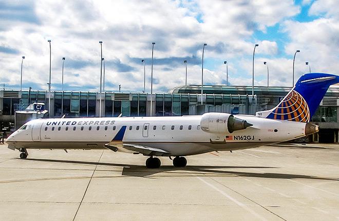 Bombardier запустит 50-местную версию самолета CRJ700