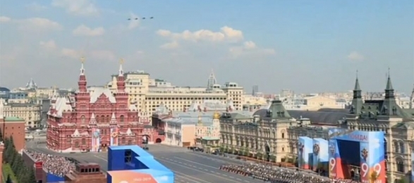 74 вертолёта и самолёта пролетели над Москвой 7 мая 2019 года