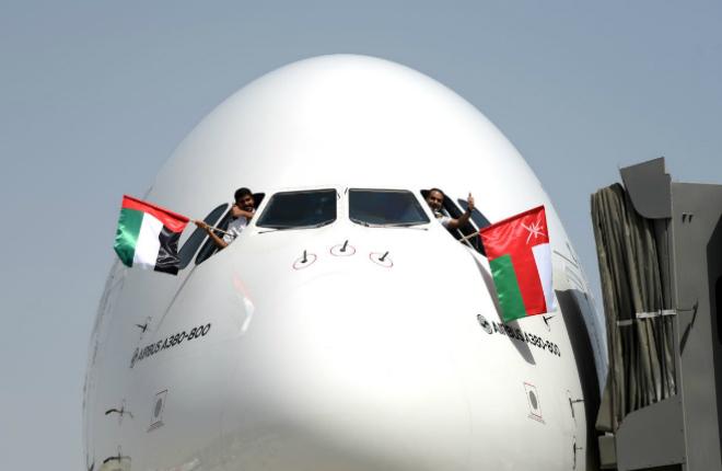 Emirates нашла самый короткий рейс для самого большого самолета