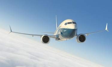 Boeing 737 MAX получил первый заказ на после катастрофы