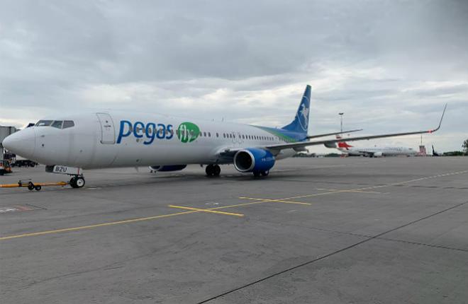 Авиакомпания Pegas Fly начала полеты на Boeing 737-900