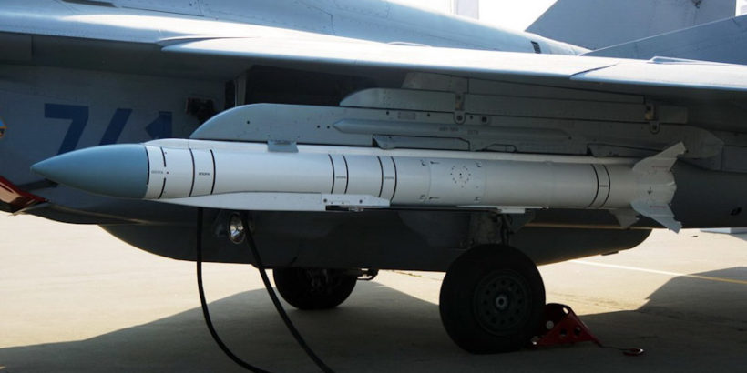 Завершены испытания экспортных вариантов ракеты и планирующего боеприпаса «Гром»