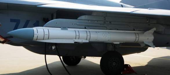 Завершены испытания экспортных вариантов ракеты и планирующего боеприпаса «Гром»