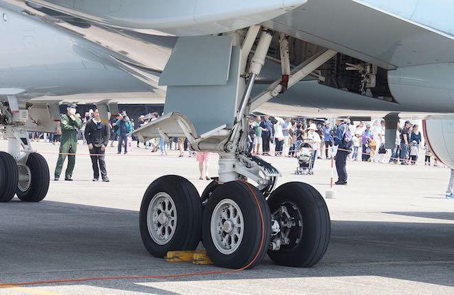 Датская компания будет ремонтировать колеса самолетов без бумаги
