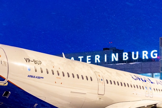 Главное за неделю: наклейки для SSJ 100, самый вместительный A321neo, европейские турбопропы поддержат сибиряков