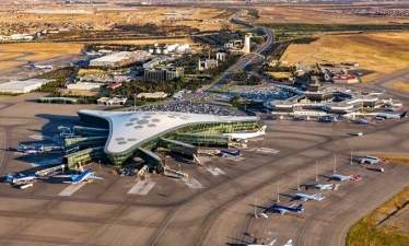 Во всех международных аэропортах Азербайджана откроют небо