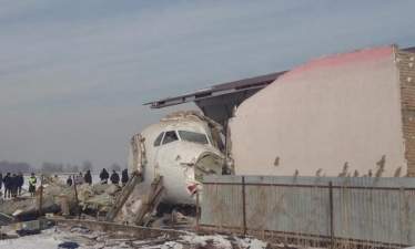 Главное за неделю: катастрофа Fokker 100 в Казахстане, Airbus A320 покоряют Россию, SSJ 100 и МС-21 требуют денег