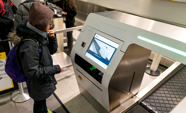Авиакомпания Spirit автоматизировала сдачу багажа в аэропорту Нью-Йорка