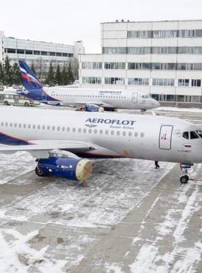 В Ульяновске подготовили первый в 2020 году самолет Superjet 100 для "Аэрофлота"