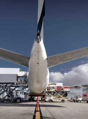 Блокчейн позволит авиаотрасли сэкономить 400 млн долларов на отслеживании грузов