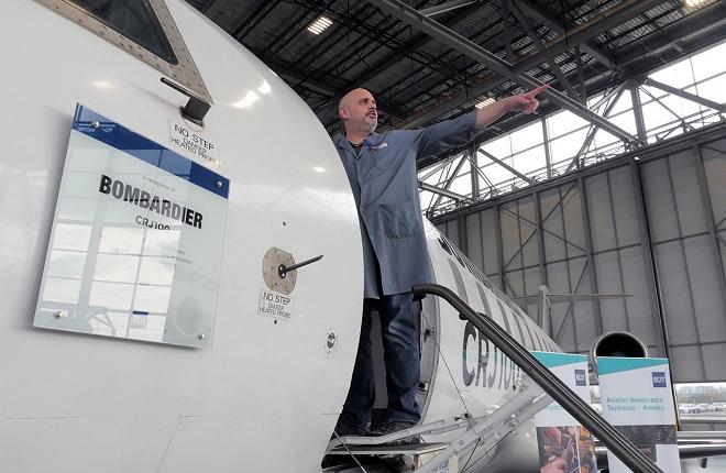 Главное за неделю: Bombardier прощается с самолетами CRJ, A380 повезет грузы, авиакомпаниям РФ раздадут по 365 рублей