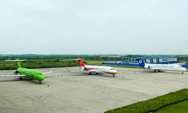 Корпорация COMAC передала заказчикам еще три самолета ARJ21-700