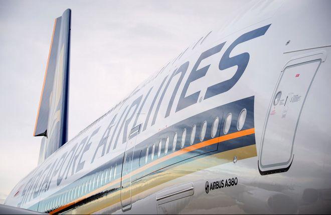 Singapore Airlines списала 26 самолетов после 2,5 млрд долларов убытков в полугодии