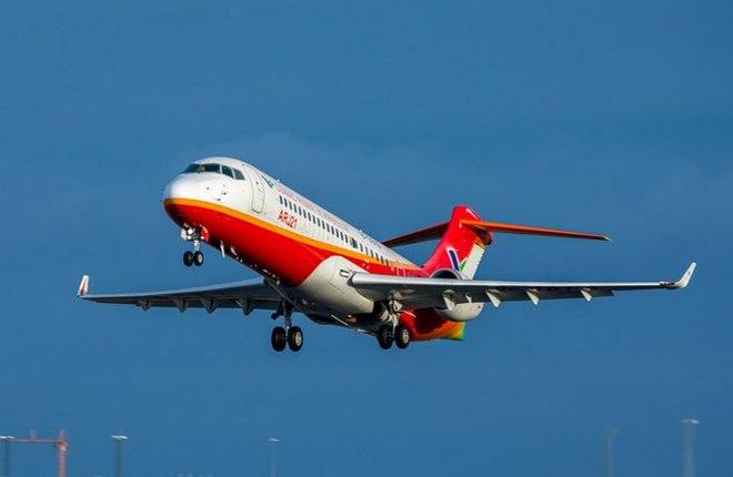 Первый заказ на грузовую версию китайского регионального самолета ARJ21