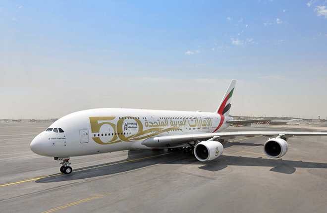 Самолеты авиакомпании Emirates получили специальную ливрею в честь юбилея ОАЭ
