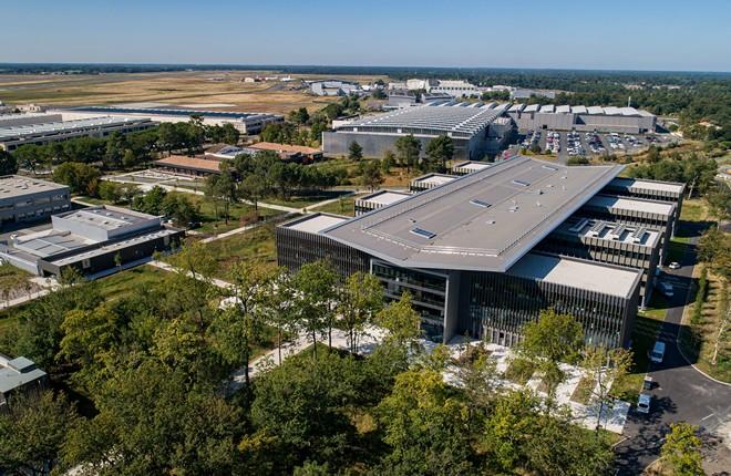 Dassault открывает новый административно-производственный комплекс в Мериньяке