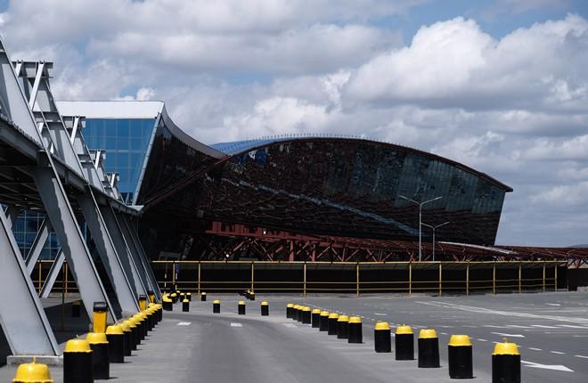 Сроки ввода нового аэровокзала в аэропорту Южно-Сахалинска сдвигаются на квартал
