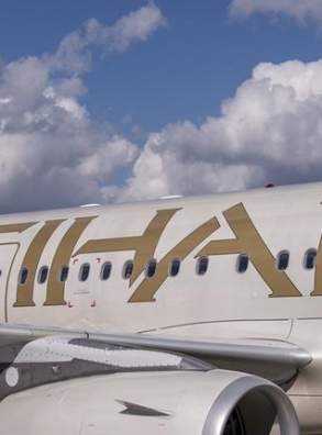 Авиакомпания Etihad Airways передана в государственный инвестиционный холдинг