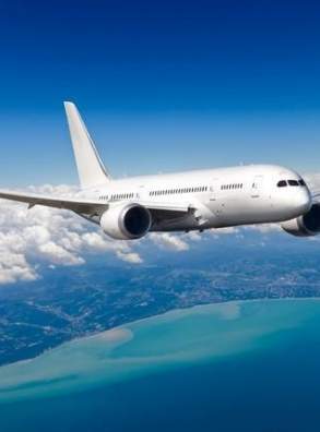 Первые два Boeing 787-8 Dreamliner разберут на запчасти