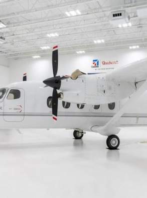 Поставлен первый турбовинтовой самолет SkyCourier в пассажирском варианте