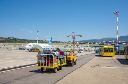 Аэропорт Геленджик инвестирует более 100 млн. рублей в модернизацию парка аэродромной техники