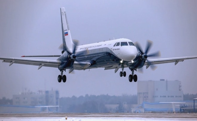 ИЛ-114-300 пассажирский самолет