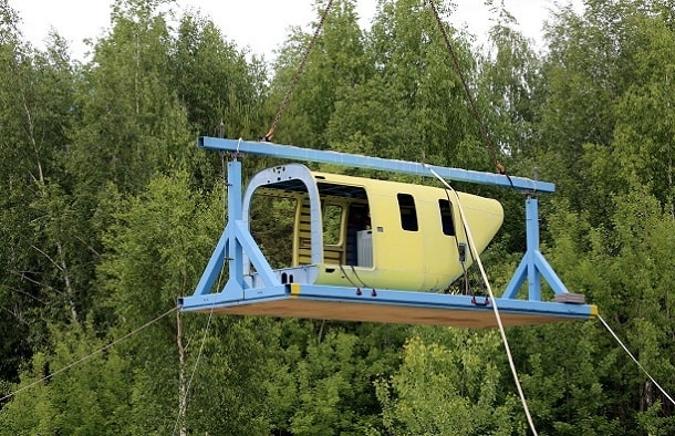 На КВЗ испытали топливный бак вертолета Ансат, сбросив его с 15-метровой высоты