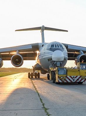 Тяжелый транспортный самолет Ил-76МД-90А поступил в авиаполк военно-транспортной авиации, базирующийся в Ульяновске