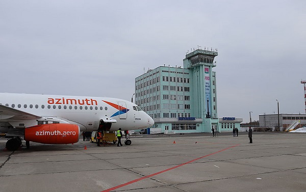 Авиакомпания "Азимут" в июне начнет летать из Краснодара и Ростова-на-Дону в Ларнаку