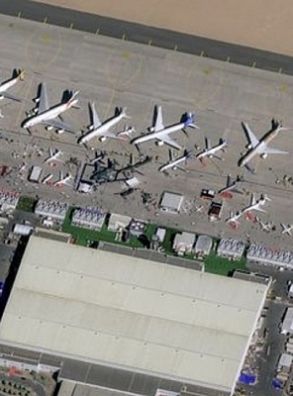По результатам авиасалона в Дубае Airbus получил заказы на 408 самолетов, в том числе на первый грузовой А350
