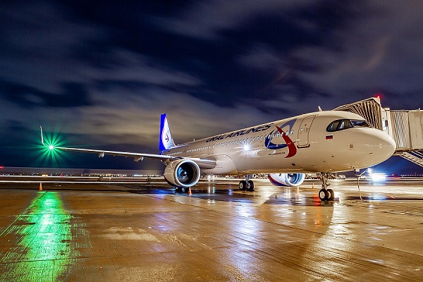 самолет Airbus A321neo авиакомпании Уральские авиалинии