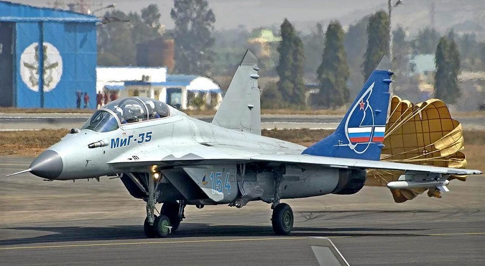 Истребитель МиГ 35